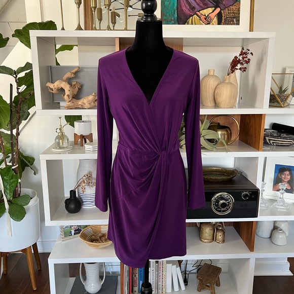 Aritzia Babaton purple ruching dress in size medium - Picture 8 of 8